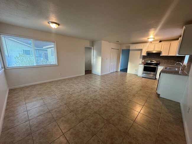 Building Photo - Update Kitchen