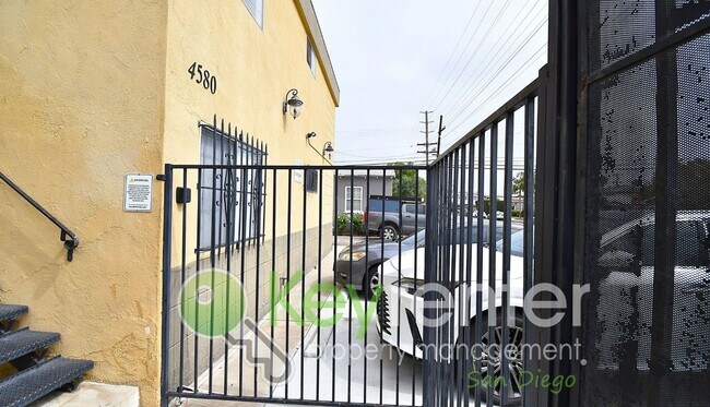 Building Photo - Normal Heights Condo| Walkable To Adams Ave |