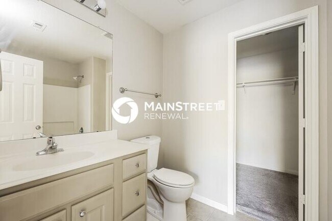 Building Photo - 3 Bedroom Pet-Friendly Home in San Antonio, TX with Main Street Renewal