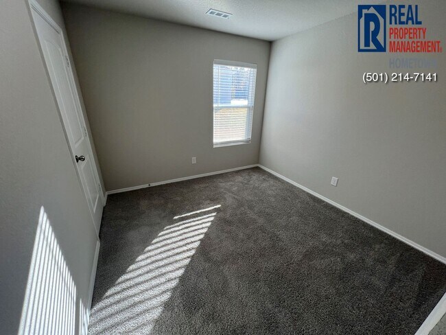 Building Photo - 2248 Bentwood Dr
