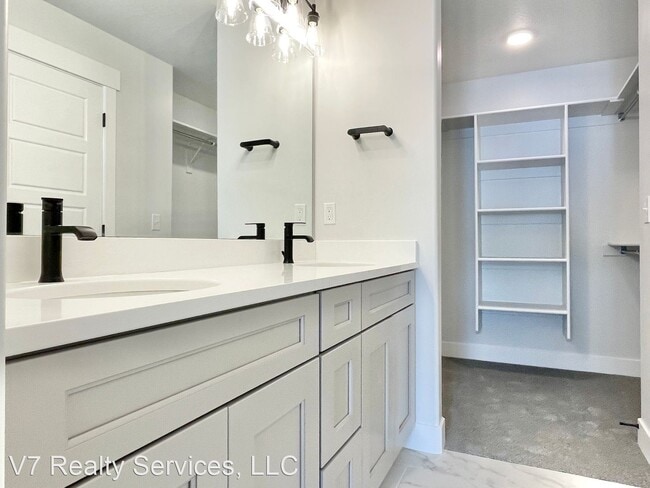 Building Photo - 3 br, 2.5 bath House - 4306 W. Rex Peak Way