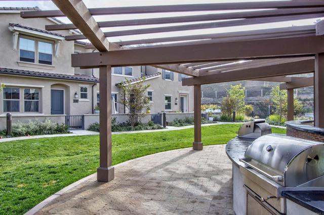 Building Photo - 1089 Delpy View Point