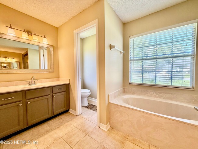 Building Photo - 1861 Weston Cir