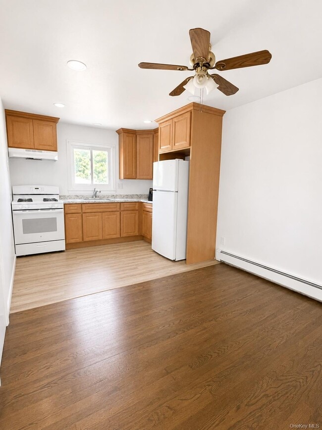 Building Photo - 633 Wellwood Ave
