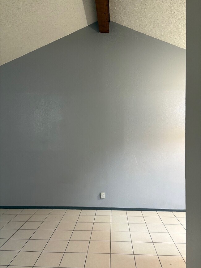 Building Photo - 1901 Amy Sue Dr