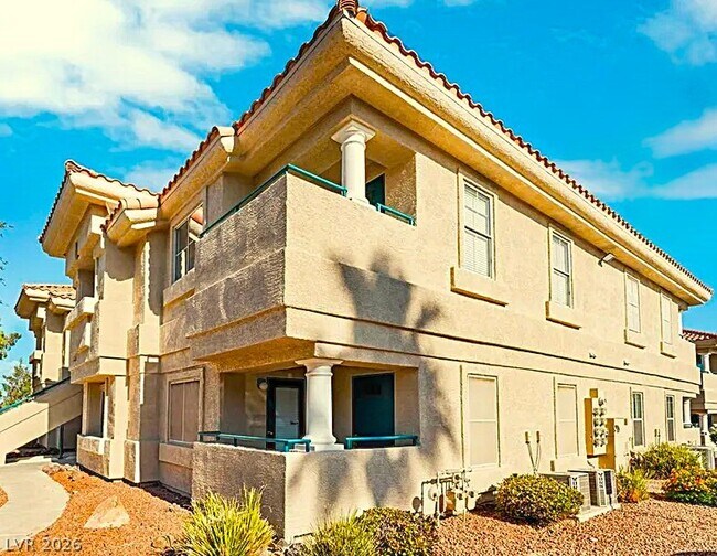 Building Photo - 392 Manti Pl