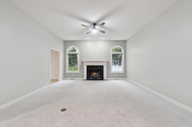 Building Photo - 5279 Thames Ct