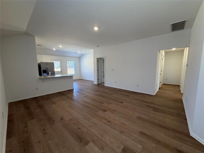 Building Photo - 10005 SW 38th St