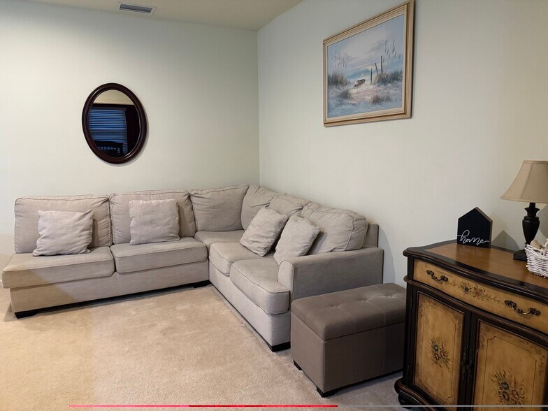 Building Photo - 8192 Mulligan Cir