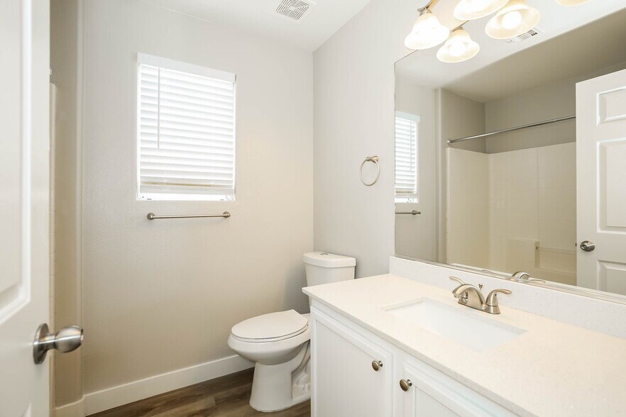 Building Photo - 9466 Havasu Canyon Ave