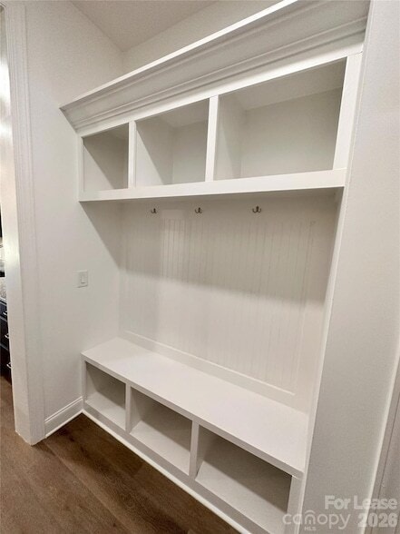 Building Photo - 4649 Kobus Ct.