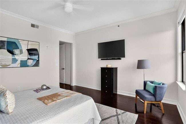 Building Photo - 2233 Peachtree Rd NE