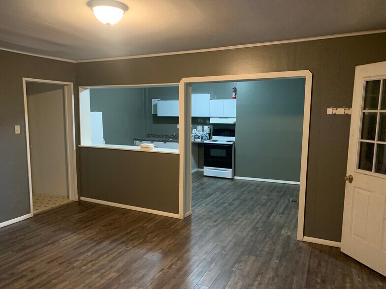 Building Photo - 7508 NY-177