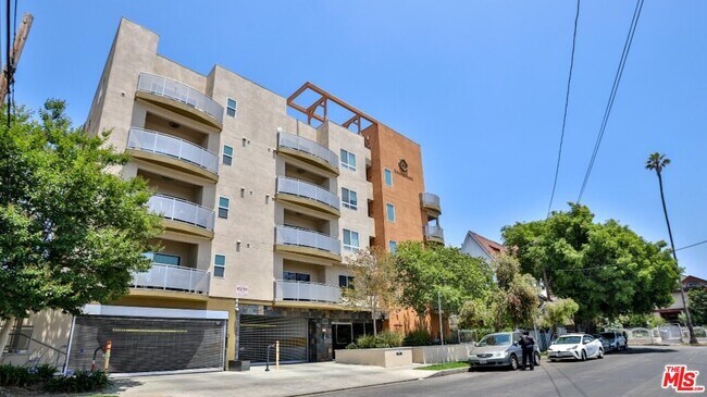 Building Photo - 2311 W 10th St