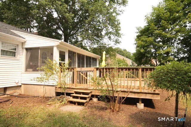 Building Photo - 48 Meadow Farms Rd