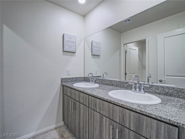 Building Photo - 4441 Ginger Hls Ave