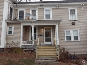 Building Photo - 110 Silver St