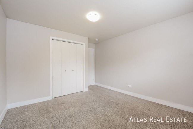 Building Photo - 3150 N Harlan St