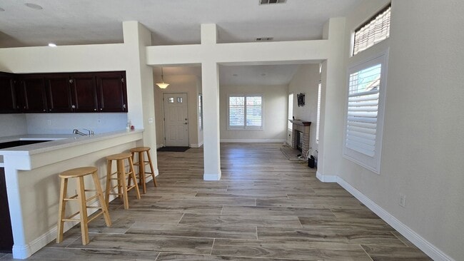 Building Photo - 8719 Starfish Dr