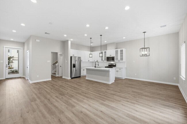 Building Photo - 412 Stonework Garden Ln