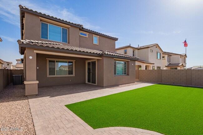 Building Photo - 21424 E Sparrow Dr