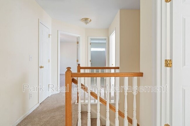 Building Photo - 420 New Parkside Dr