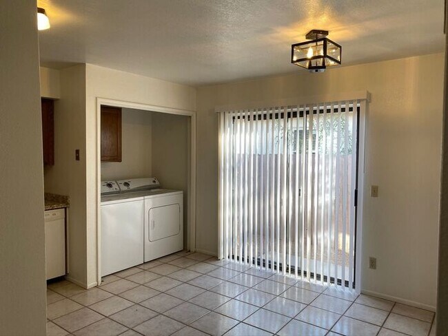 Building Photo - 5758 E 24th St