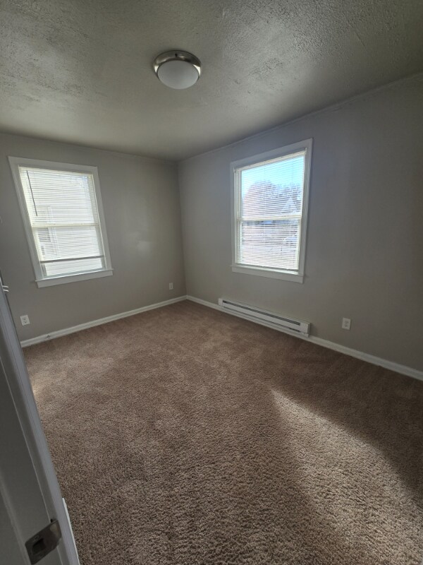 Building Photo - 1112 E 16th St