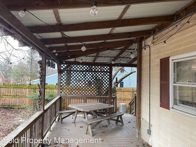Building Photo - 4 br, 2 bath House - 4431 Horseshoe Pike