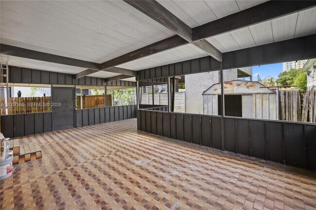 Building Photo - 3720 NW 20th Ct