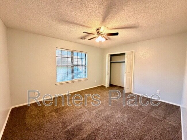 Building Photo - 6824 E 95th St