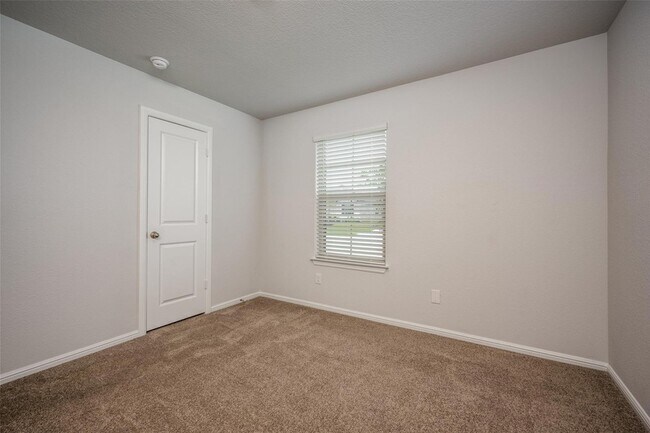 Building Photo - 4100 Alberta Ln