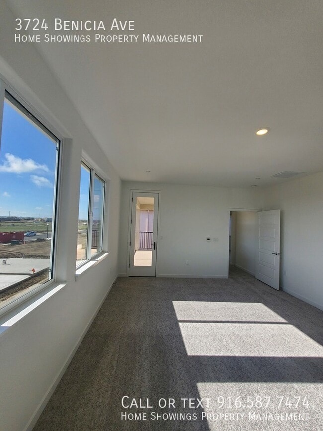 Building Photo - 3724 Benicia Ave