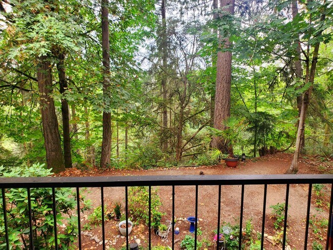 Building Photo - LEASE with OPTION to purchase this 2bd, 2 ba Condo in Oakbrook, Amenities!