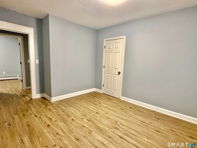 Building Photo - 85 Avery St