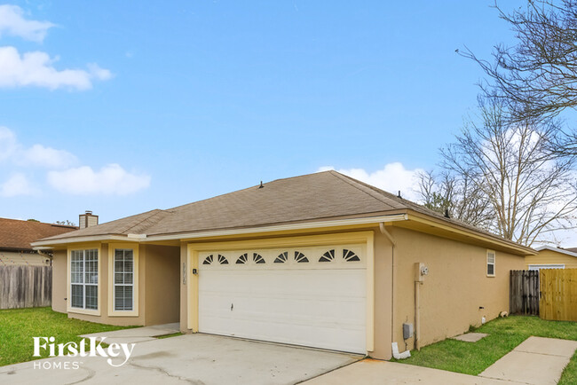 Building Photo - 8029 Swamp Flower Dr