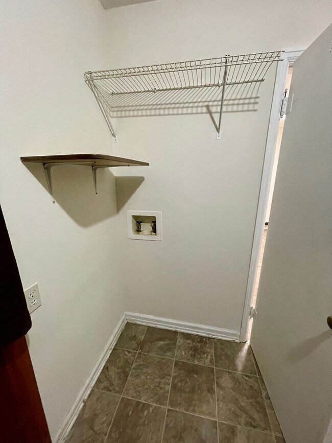 Building Photo - 2553 E. BENNETT ST. - NO PETS - CALL OFFIC...