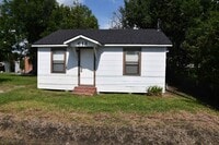 Building Photo - 613 Jones St