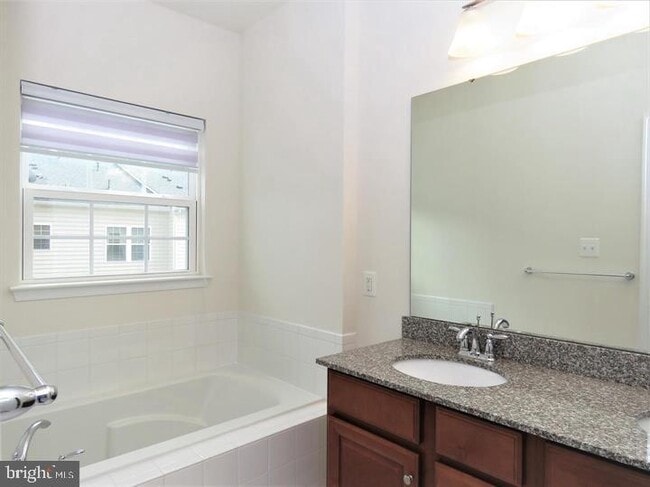 Building Photo - 22341 Honey Hill Ln
