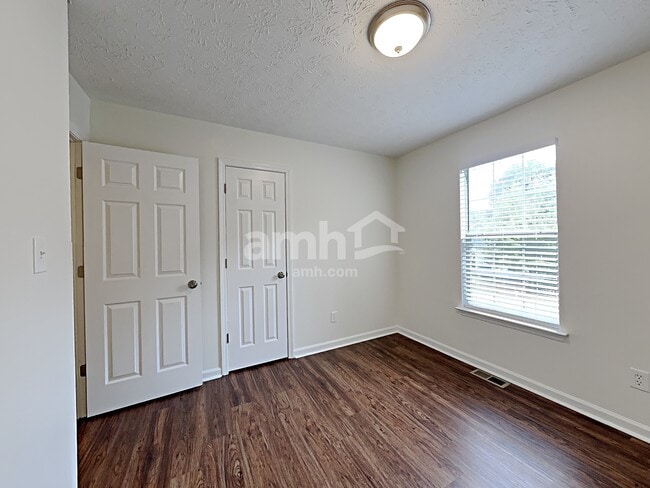 Building Photo - 3342 Mooring Dr