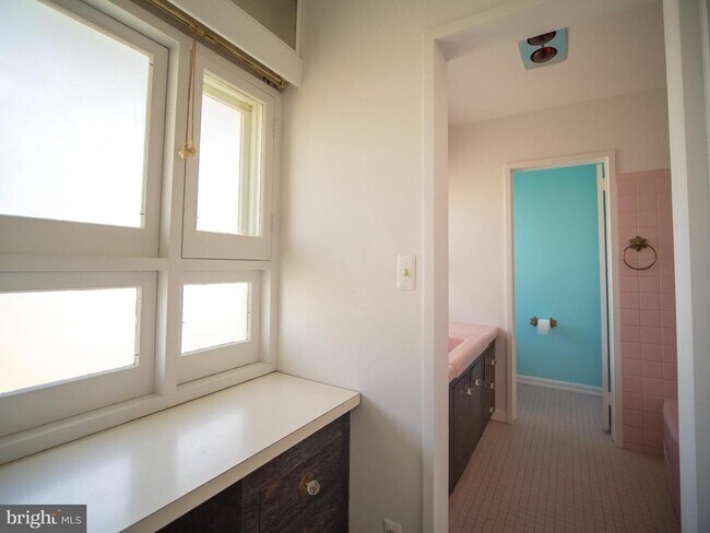 Building Photo - 4313 Woodlark Dr