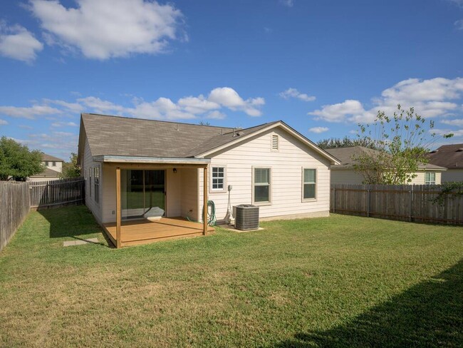 Building Photo - 251 Beech Dr