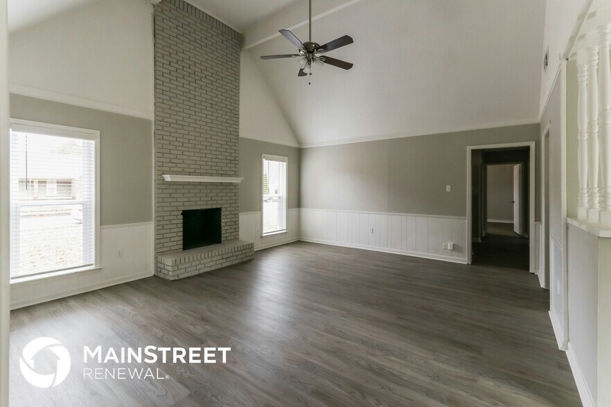 Building Photo - 4652 Benoit Dr