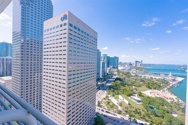 Building Photo - 325 S Biscayne Blvd