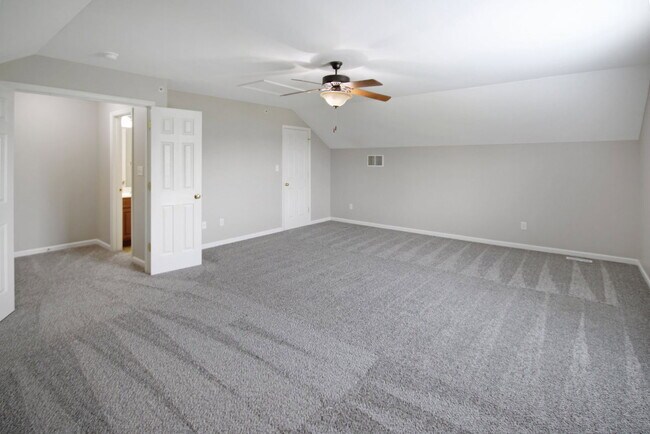 Building Photo - 143 Stonewall Creek Dr