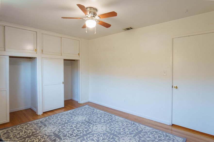 Building Photo - 6331 Connie Dr