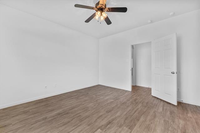 Building Photo - 113 Oriole Dr