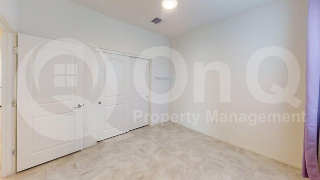 Building Photo - 759 Calle Calca
