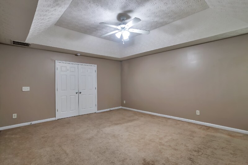 Building Photo - 3999 Riverside Pkwy