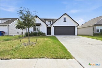 Building Photo - 326 N Richland Dr